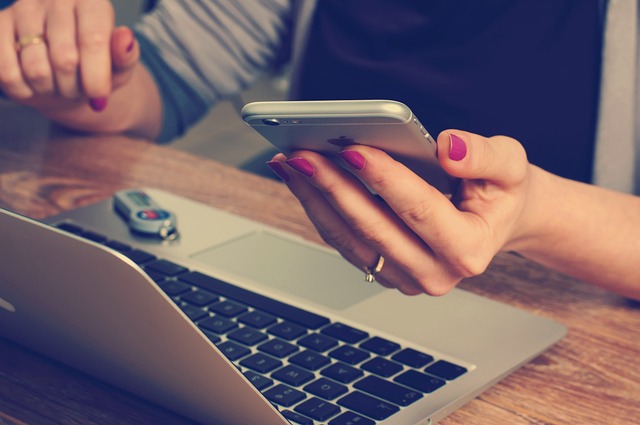 1749779503797602.jpg office-620822_640.jpg